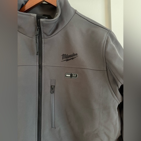 Milwaukee heated jacket - Picture 5 of 7